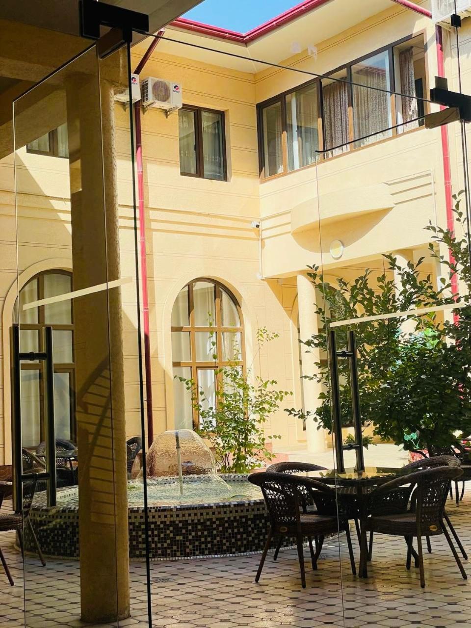 Alisher Hotel By Shosh طشقند المظهر الخارجي الصورة